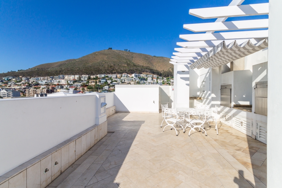 To Let 2 Bedroom Property for Rent in Three Anchor Bay Western Cape